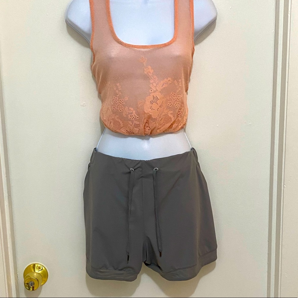 Avia Athletic shorts with cinch waist and breathable knitted bottoms +2 pockets